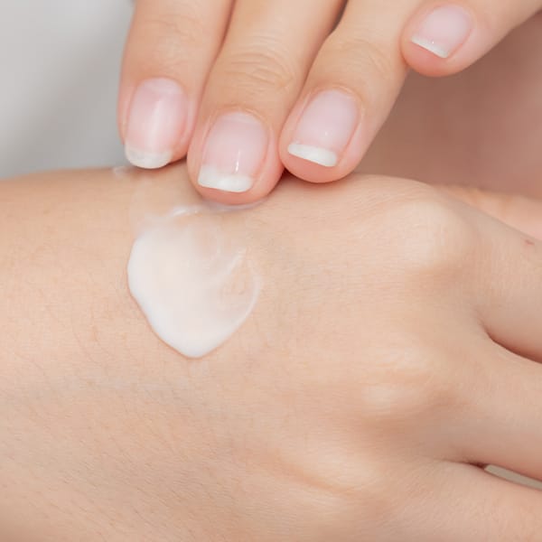 Spawake - Brightening Solution All in One Moist Soothing Gel (50G)
