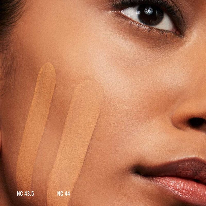 MAC - STUDIO FIX FLUID SPF 15 FOUNDATION