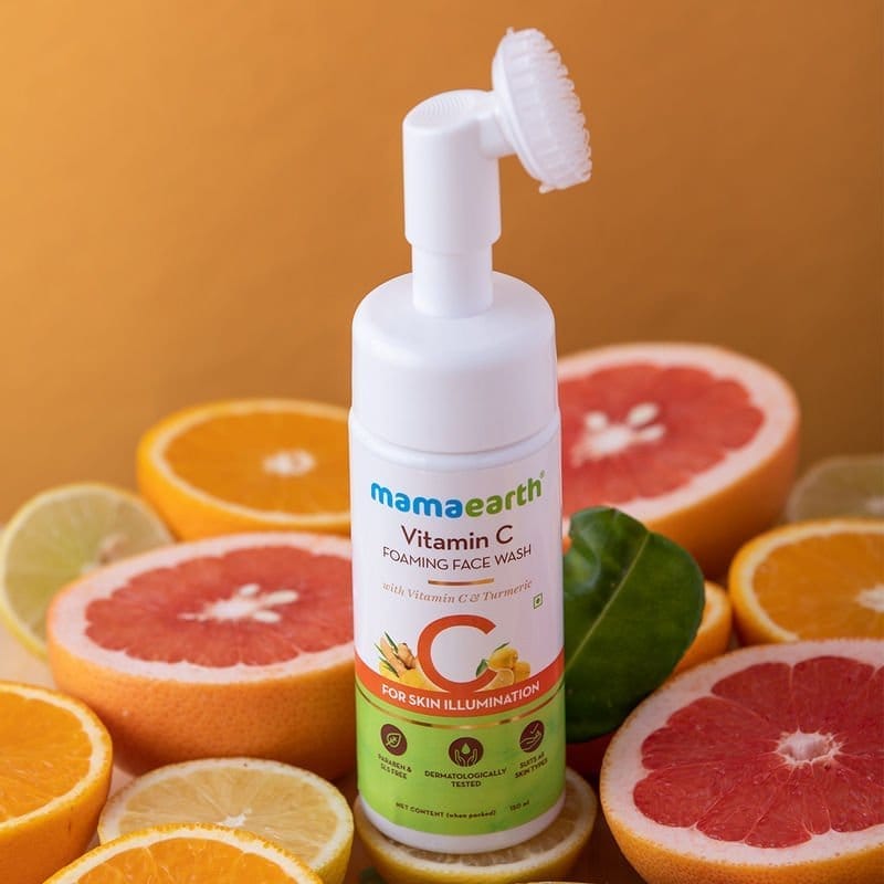 Mamaearth - Vitamin C Foaming Face Wash with Vitamin C & Turmeric (150mL)