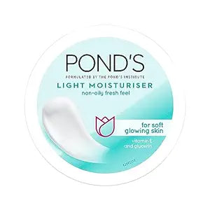 POND'S - Light Moisturiser Non-Oily Fresh Feel With Vitamin E + Glycerine (300ml)