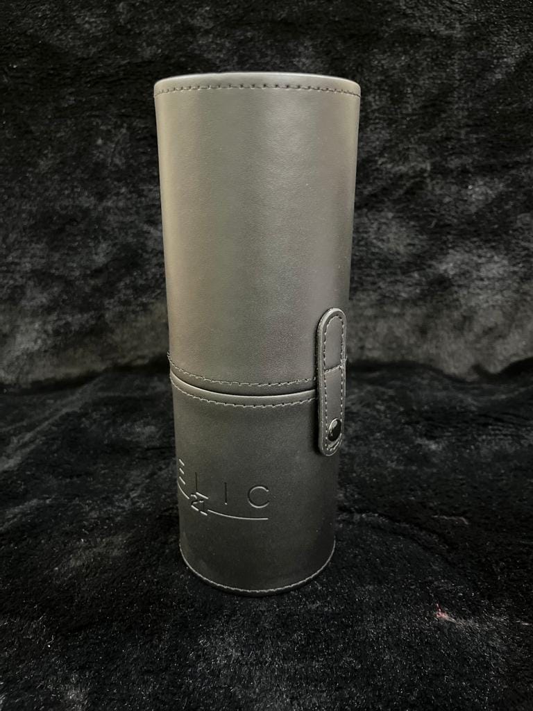 FELIC – MAKEUP BRUSH HOLDER