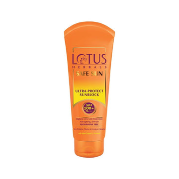 Lotus Herbals - Safe Sun Ultra - Protect Sunscreen Anti-Ageing , Anti-Tan SPF 100+ PA+++ (50g)