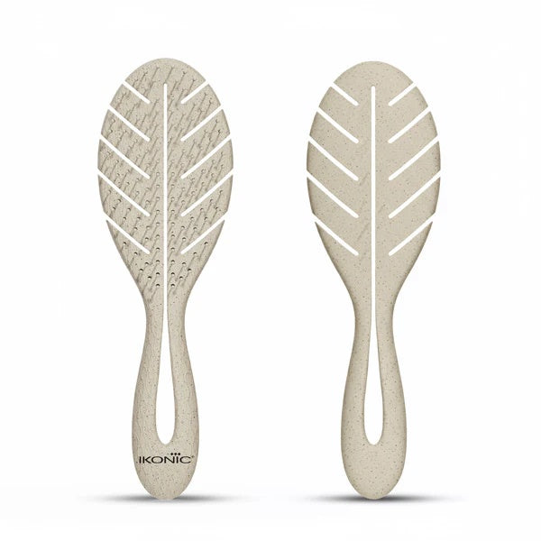 Ikonic Me – Eco Brush With Leaf Cut Design (IKM-2511)