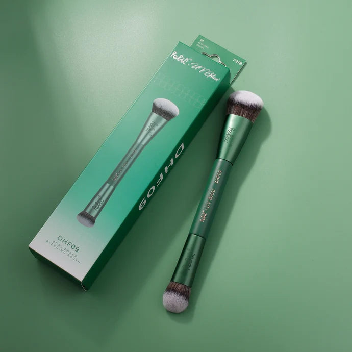 Felic21 - UV Ghai DHF09 Dual-Ended Blending Brush | 2-in-1 Makeup Brush
