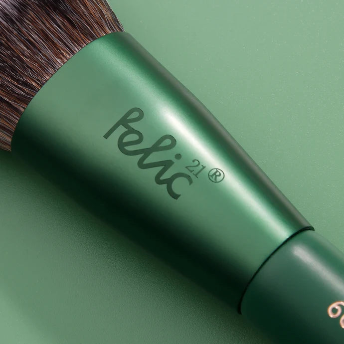 Felic21 - UV Ghai DHF09 Dual-Ended Blending Brush | 2-in-1 Makeup Brush