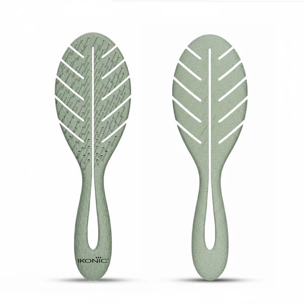 Ikonic Me – Eco Brush With Leaf Cut Design (IKM-2511)