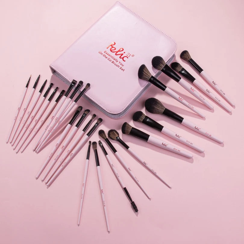 Felic 21 - ESSENTIALLY YOU ON THE GO BRUSH SET (SET OF 25).