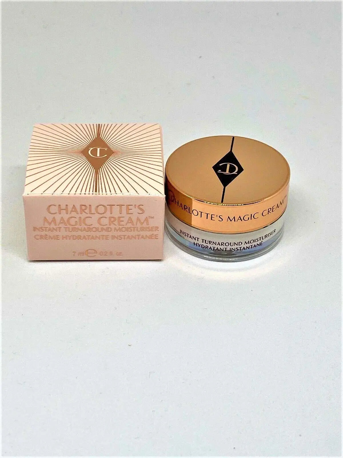 Charlotte Tilbury – Charlotte’s Magic Water Cream Moisturiser (7ML)