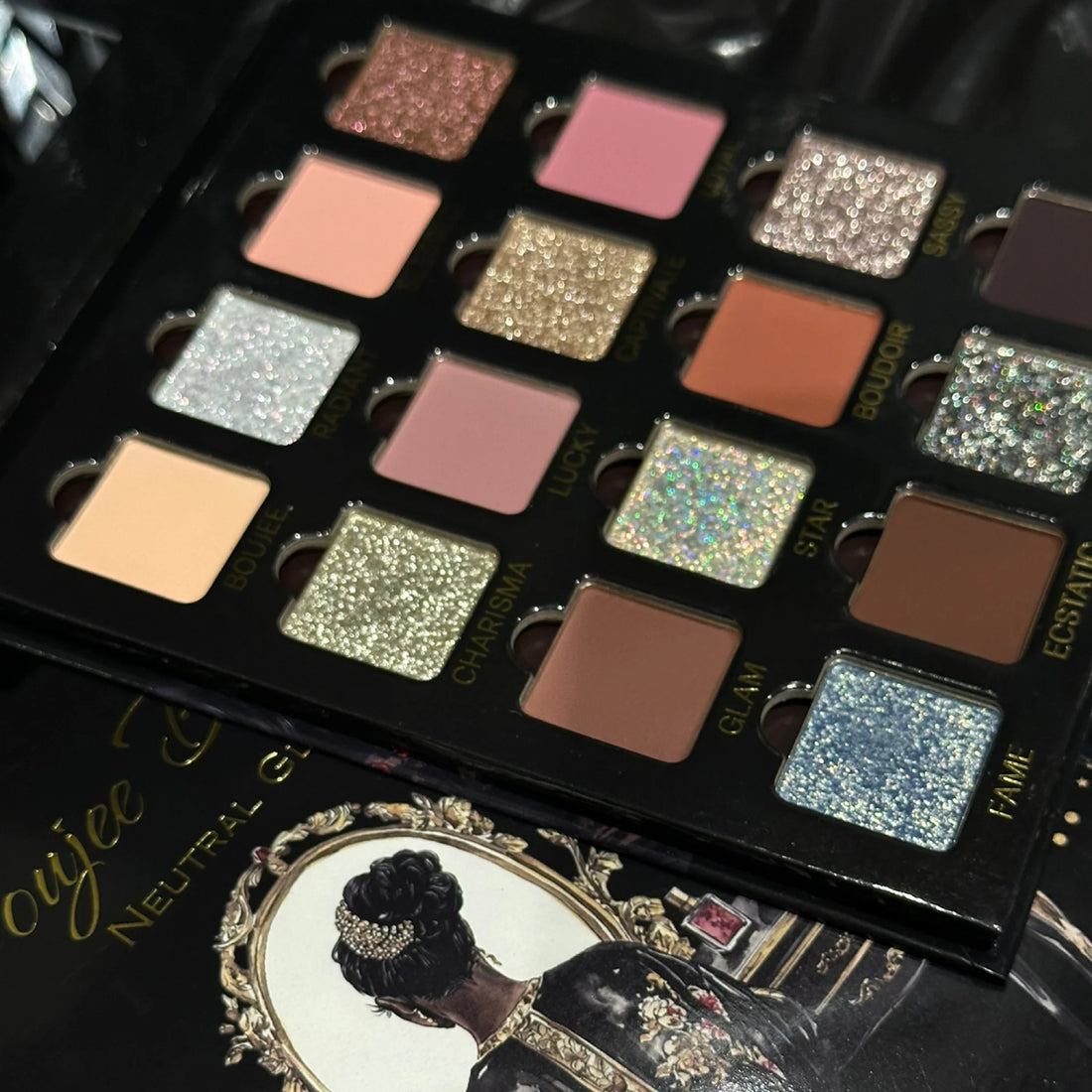 Boujee Boudoir - Neutral Glam Eyeshadow Palette (24g)