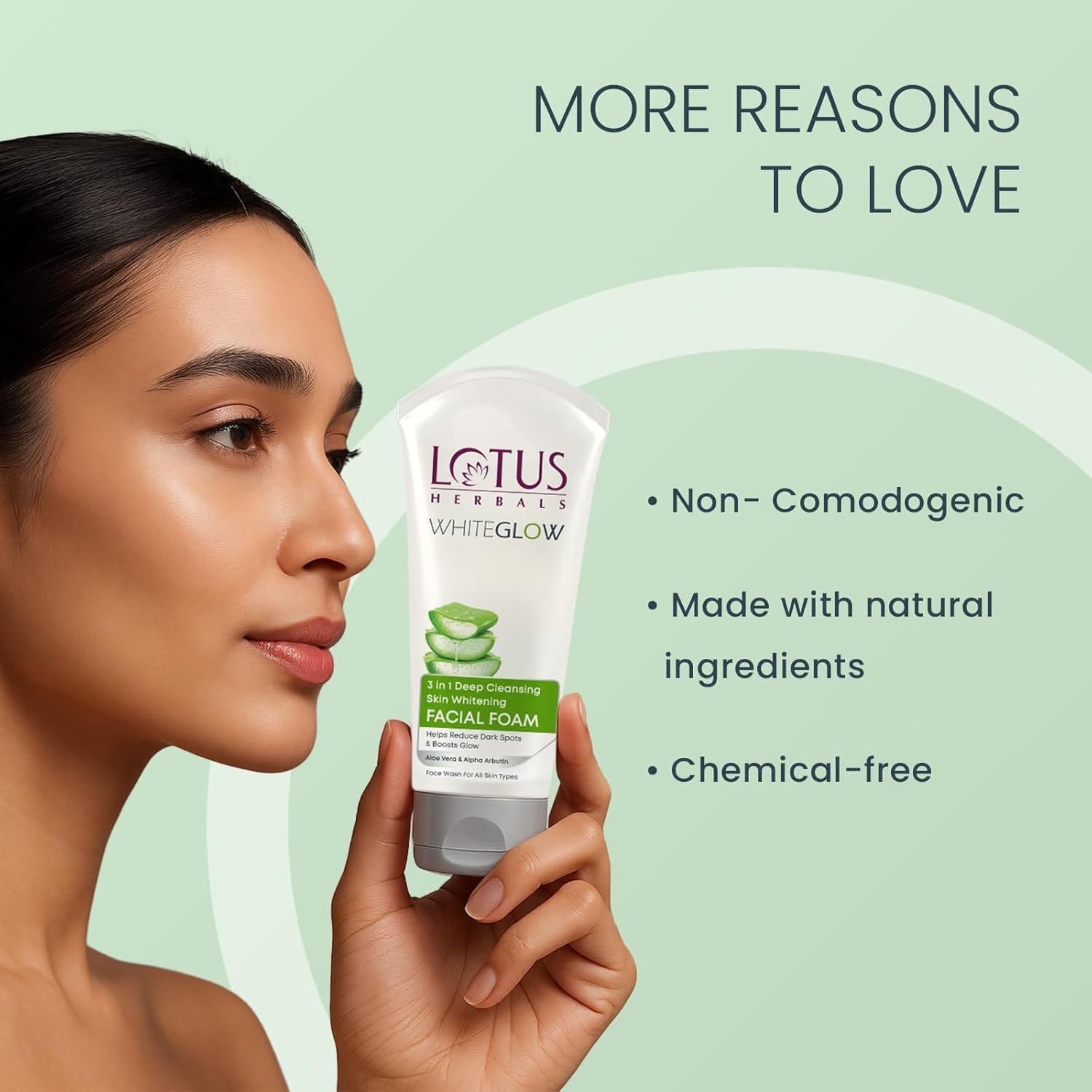 Lotus Herbals - WhiteGlow 3-In-1 Deep Cleansing Skin Whitening Facial Foam (100g)